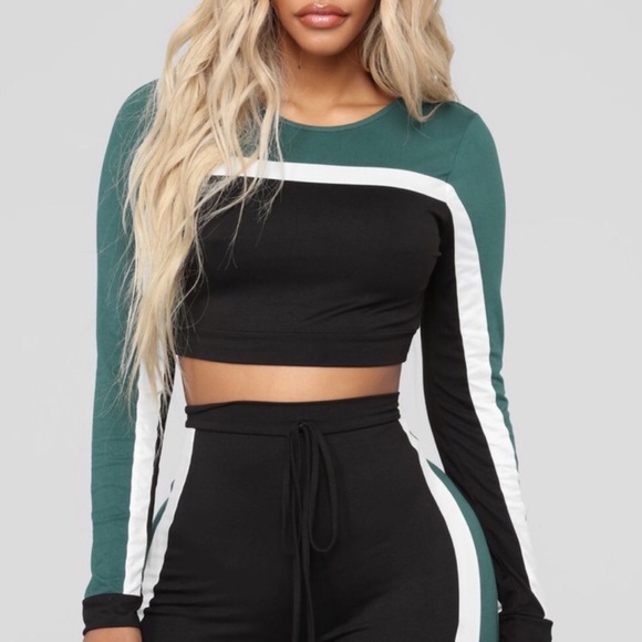 Fashion Nova Tops - 🌵Fashion Nova | Color Block Crop Top